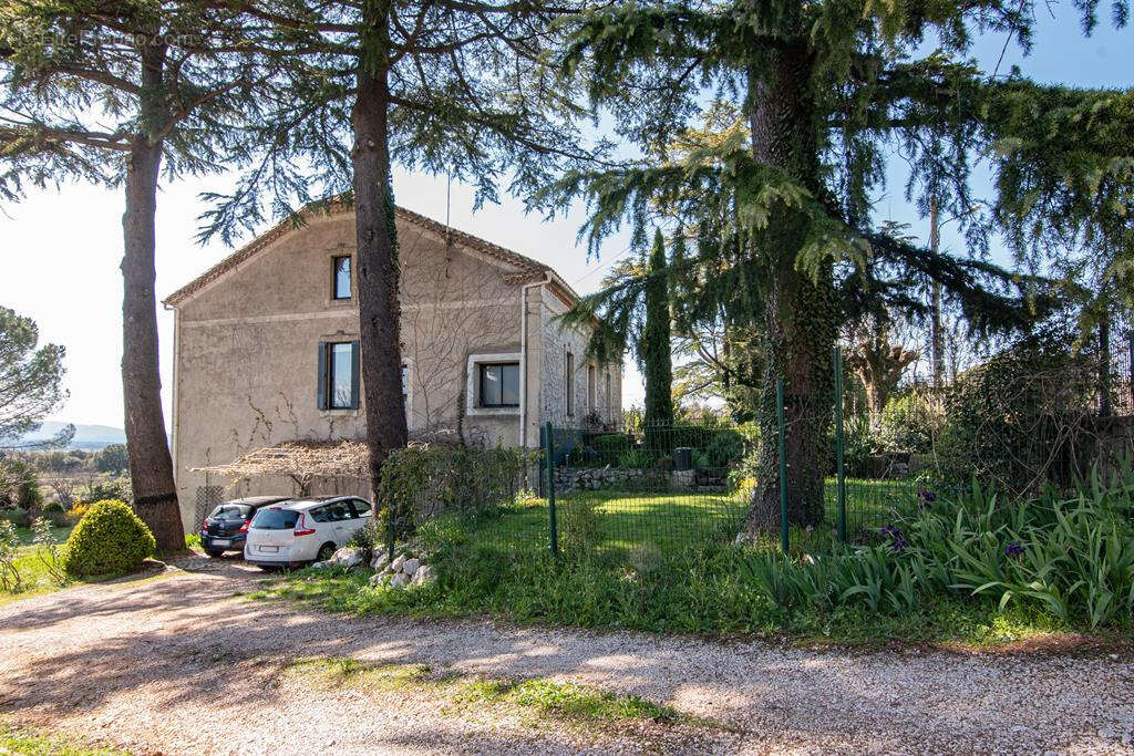 Maison à LEDIGNAN