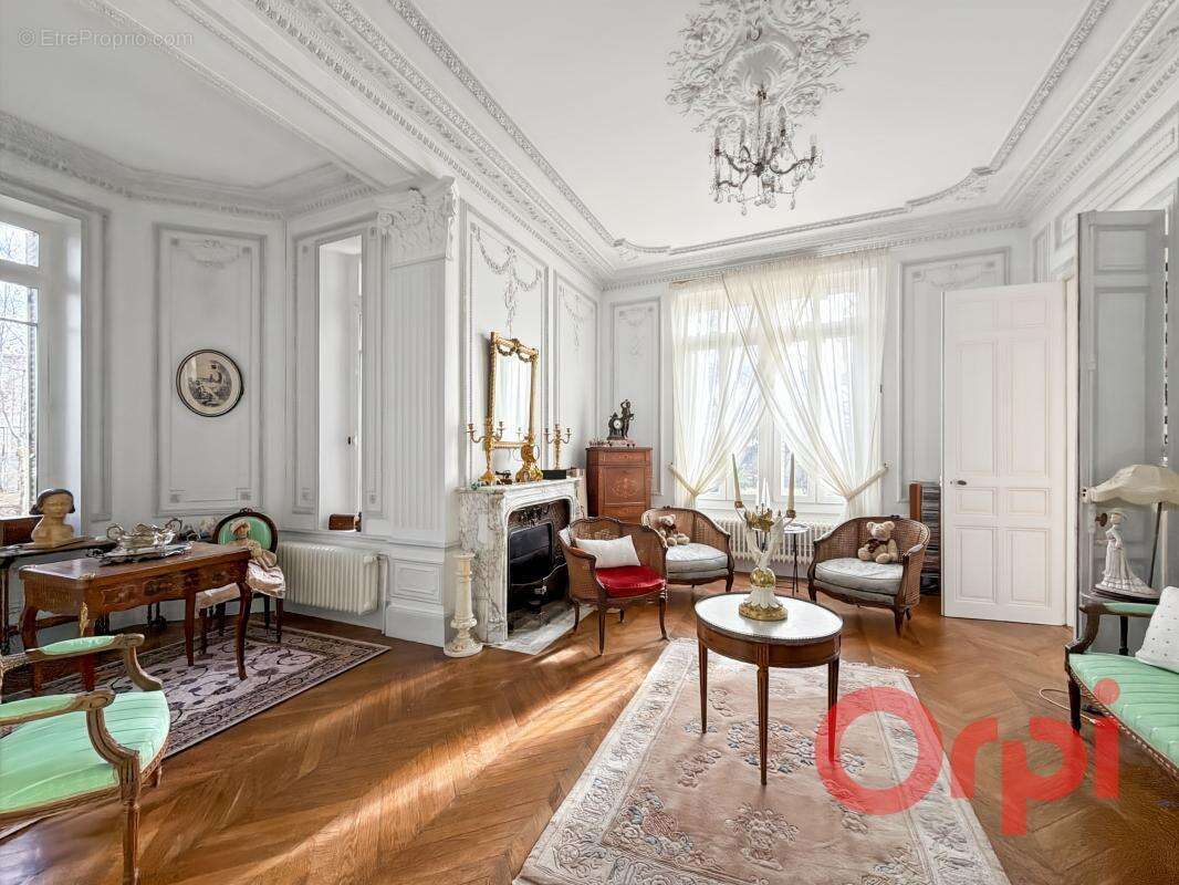 Maison à CHATEAUMEILLANT