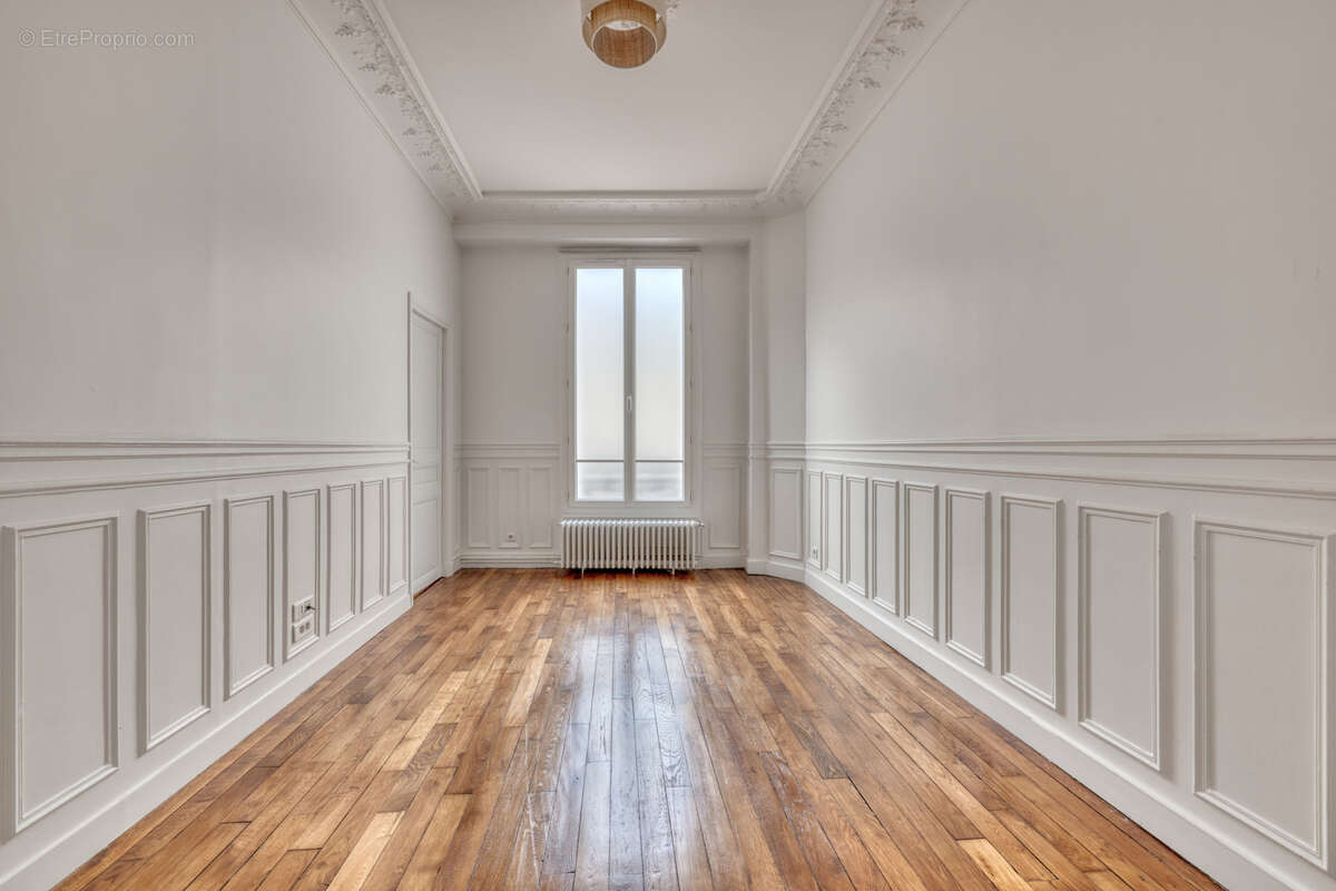 Appartement à LEVALLOIS-PERRET