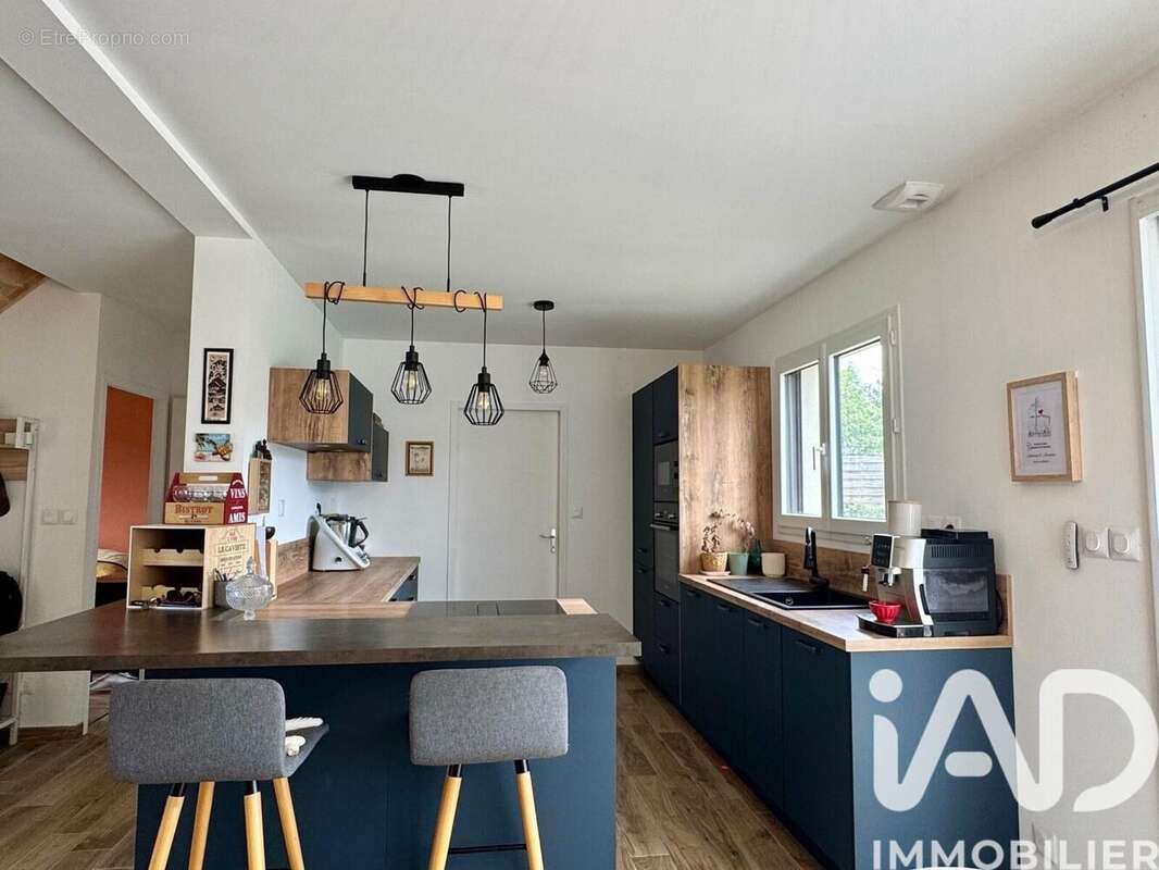 Maison 125 m² à Mazieres-De-Touraine  - photo 4
