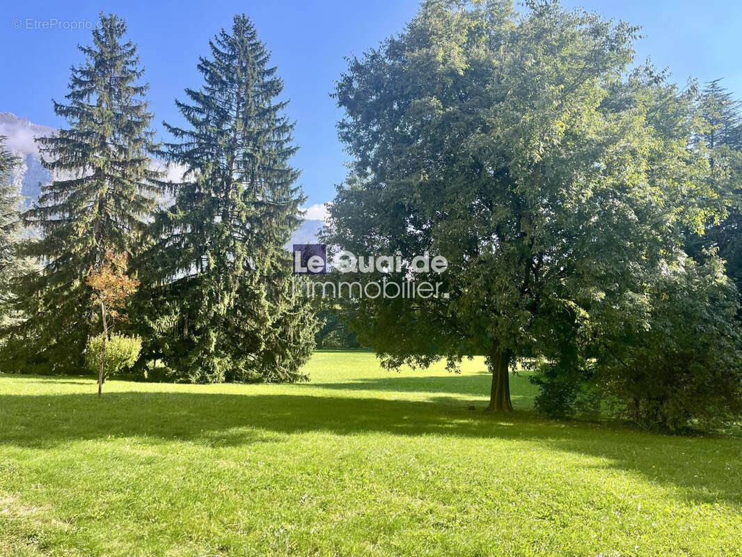 Appartement à SAINT-EGREVE