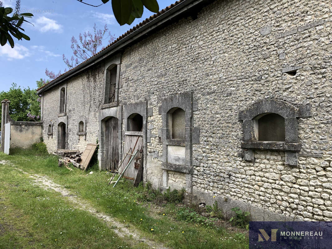 Grange a barbezieux - photo 9