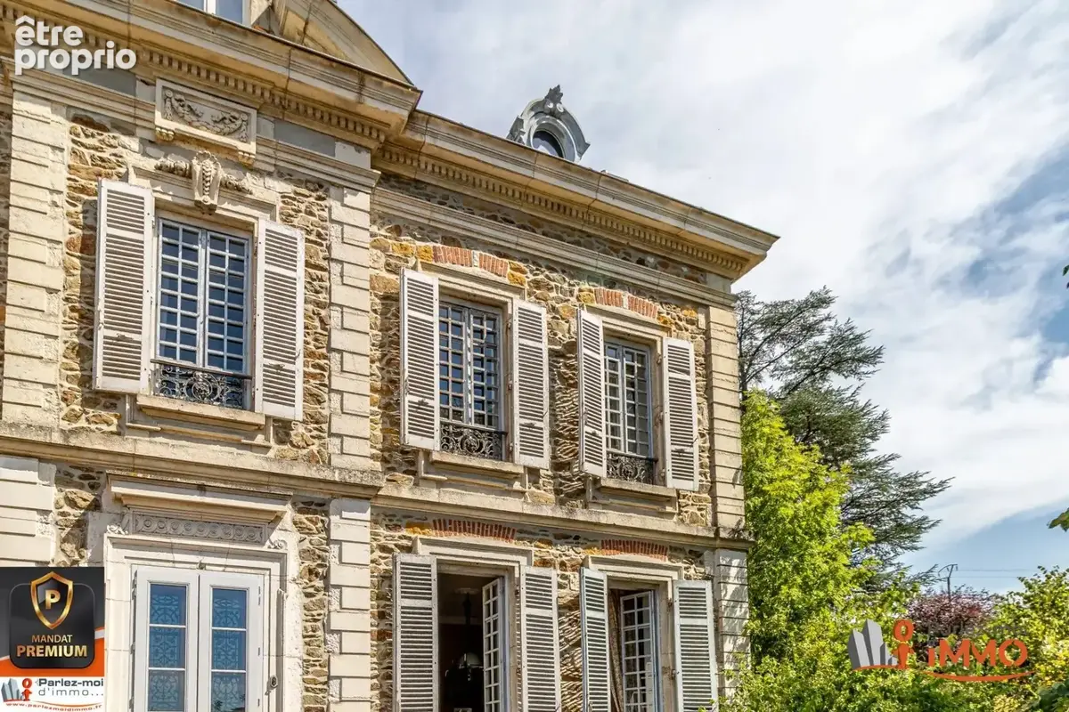 Appartement à EVEUX