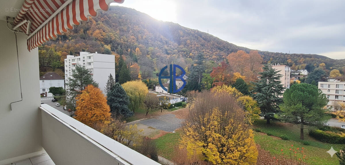 Appartement à SAINT-MARTIN-D'HERES