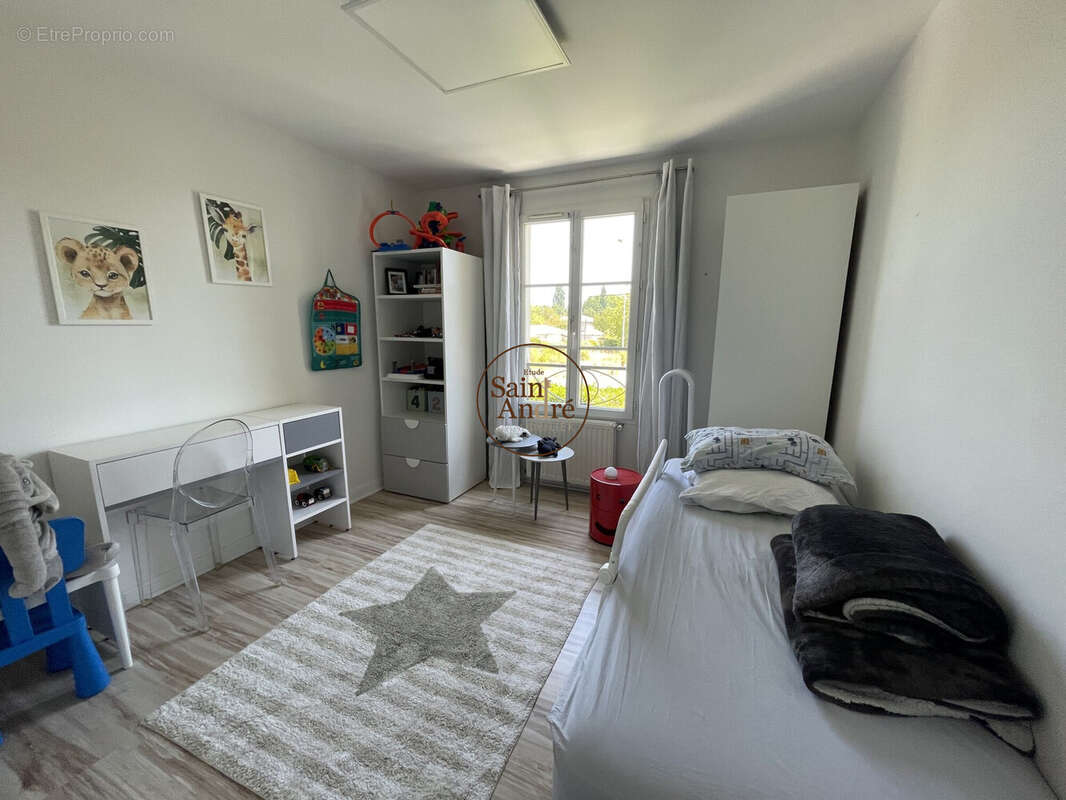Maison 100 m² à Angouleme  - photo 7