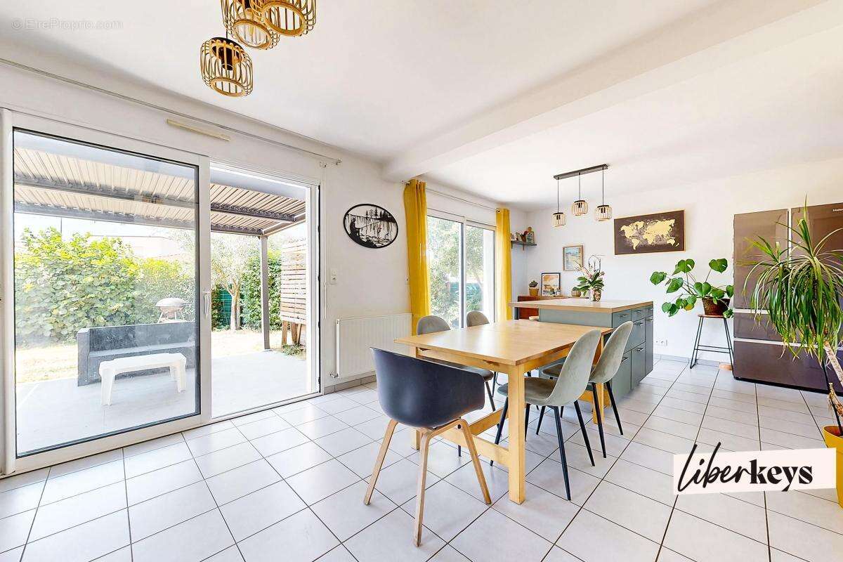 Maison - 5 pièces -97m2 - photo 3