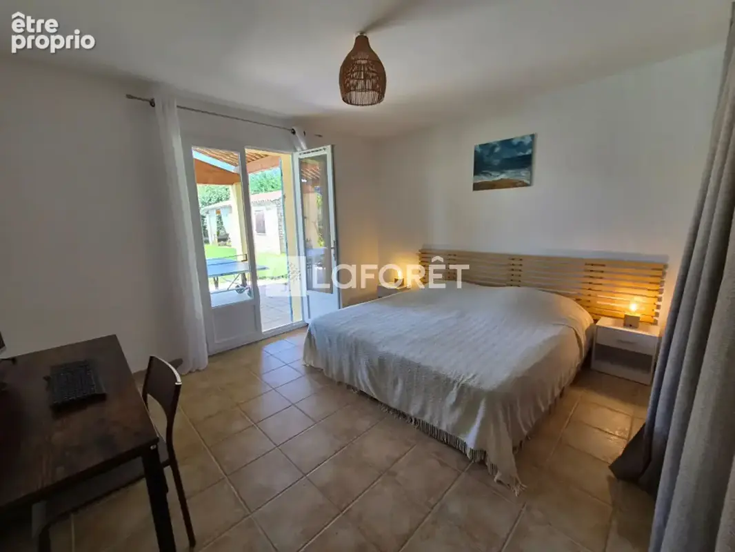 Maison Maubec 6 pièce(s) 209m2 - photo 10