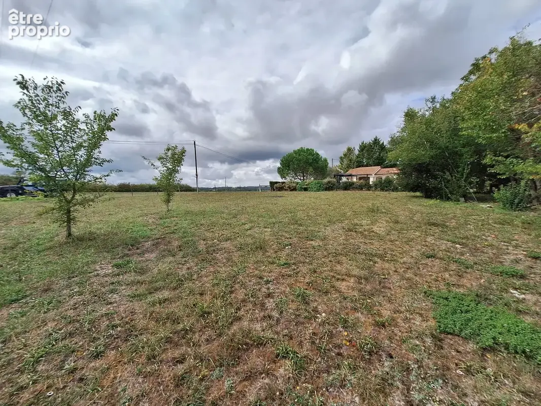 Terrain 1 000 m² à vendre à Monflanquin (47150) - photo 5