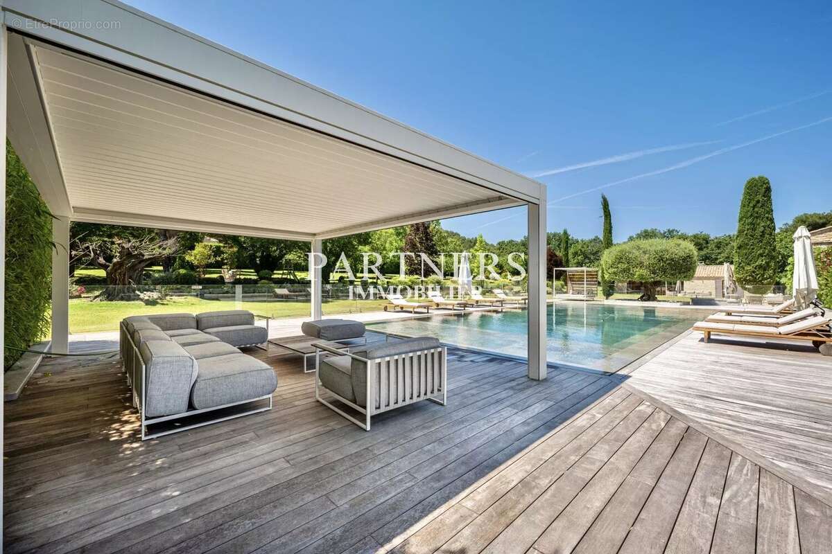 Maison 465 m² à Aix-En-Provence  - photo 4