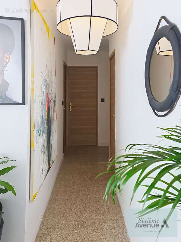 Appartement à SIX-FOURS-LES-PLAGES