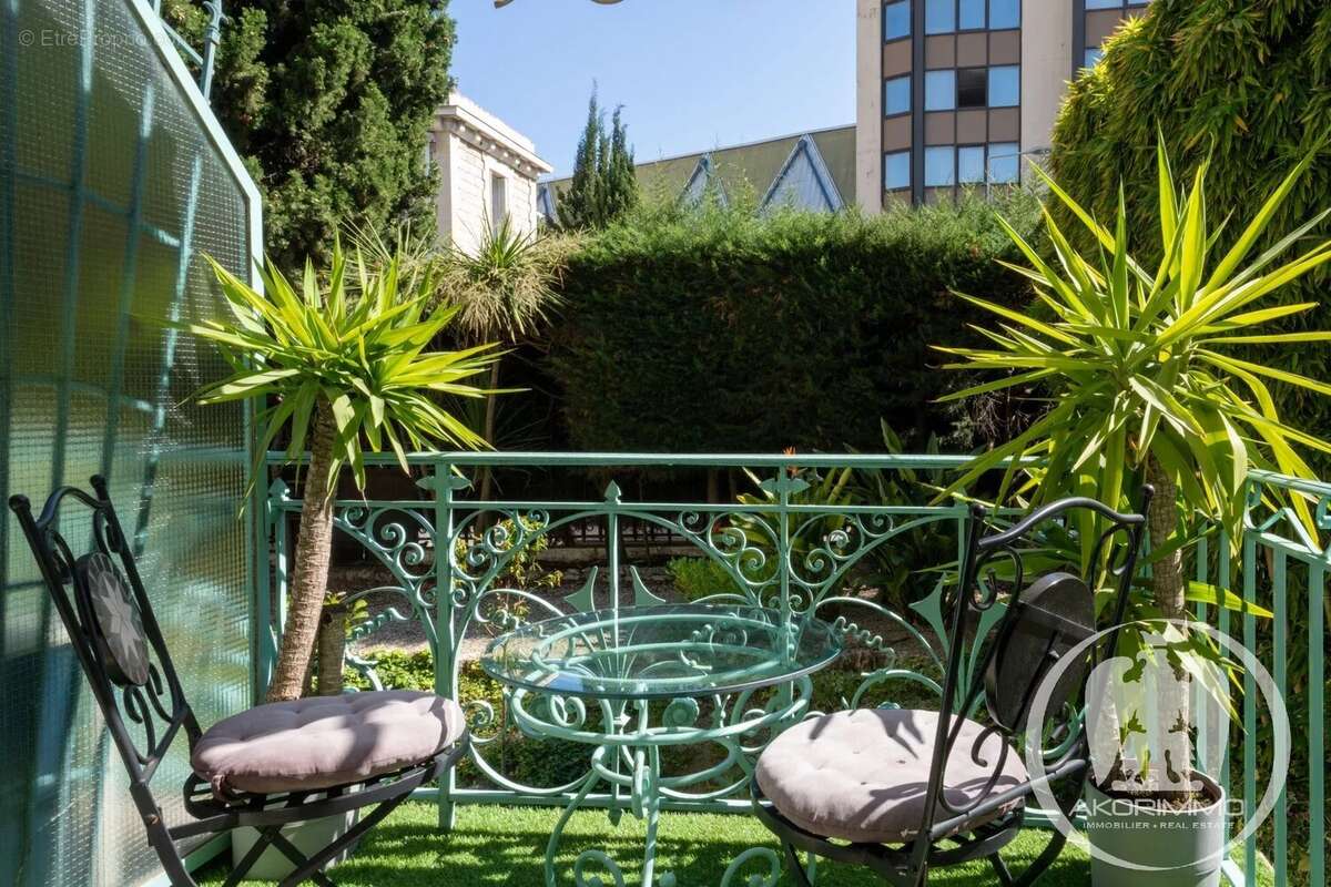 Vente Appartement 2 pièces à Nice • Fleurs - photo 5