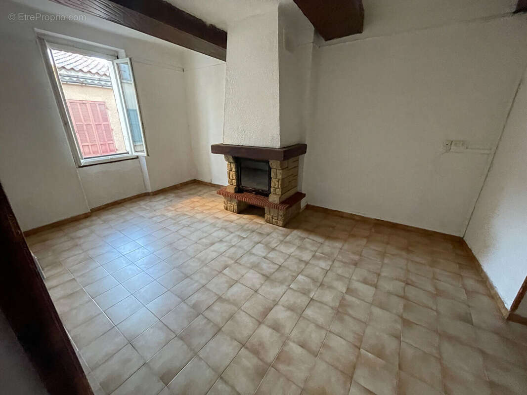 Appartement à CUERS