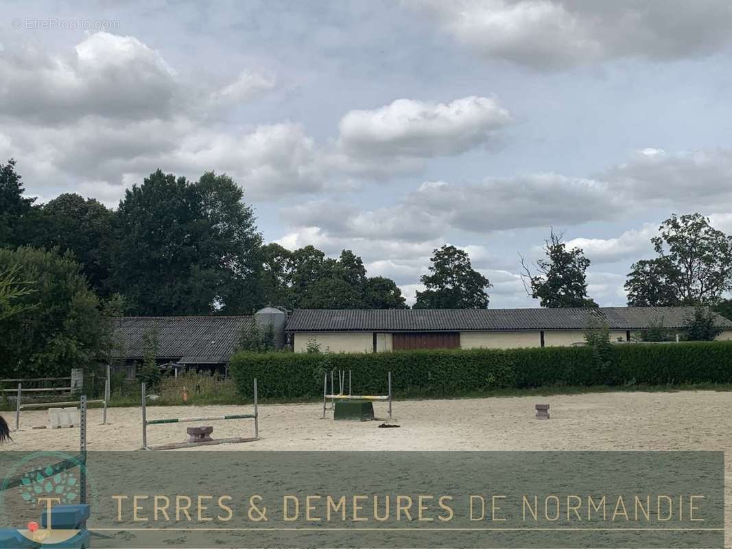 Maison à MONTREUIL-L&#039;ARGILLE