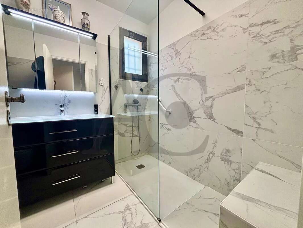 Appartement à VILLENEUVE-LOUBET