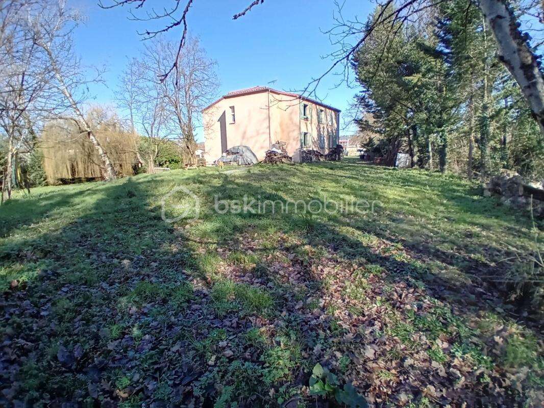 Maison de 260m2 avec grand garage et terrain - photo 13