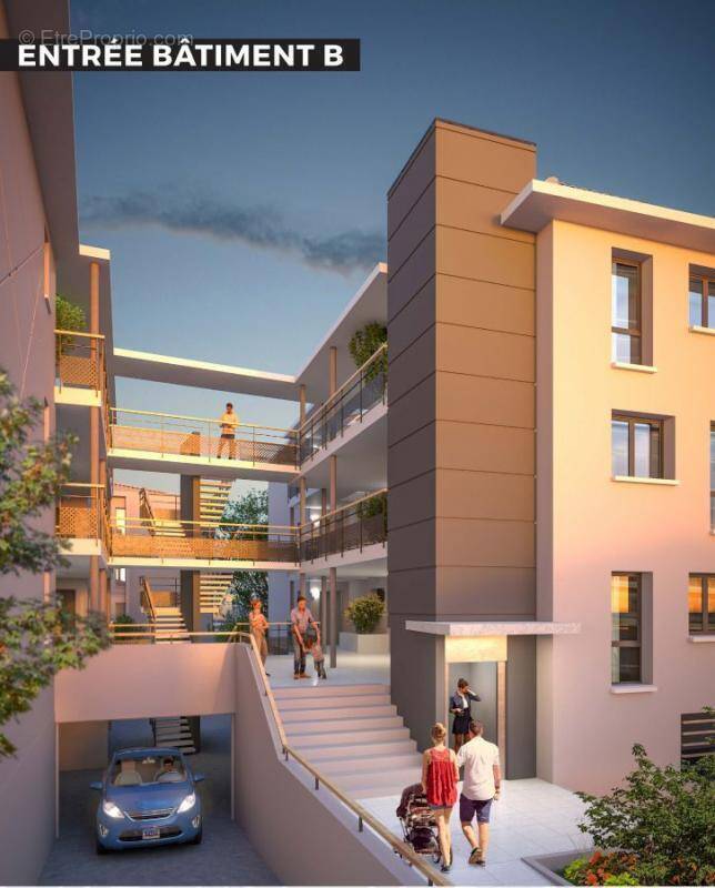 Appartement à SENAS