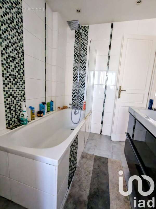 Photo 8 - Appartement à VILLEMOMBLE