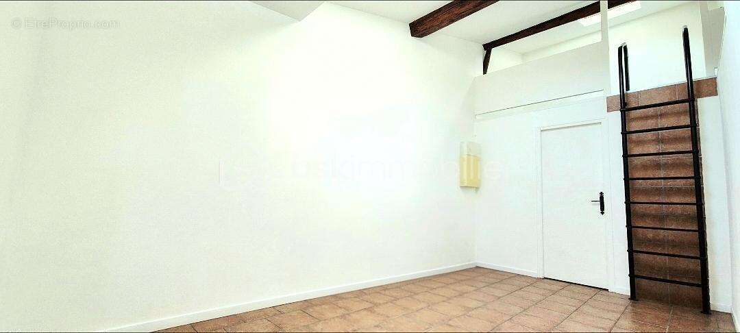 Grand t2 de 62m² avec mezzanine--tout a pied--faibles charges--bon classement dpe - photo 6