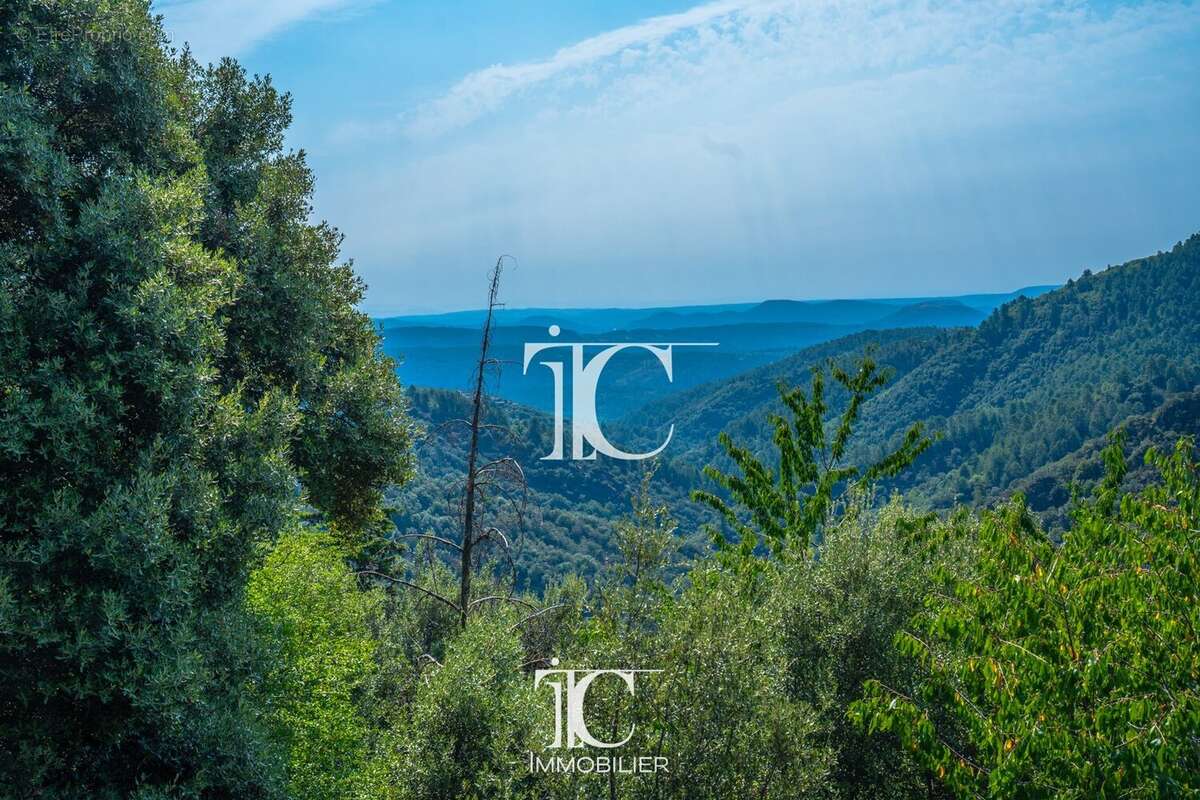 Mas du xviii siècle à rénover  122 m² habitables  terrain de 522 m²  vue panoramique sur les cévennes - photo 4