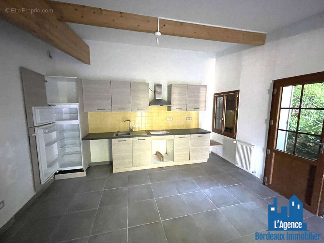 Maison à CAMBLANES-ET-MEYNAC