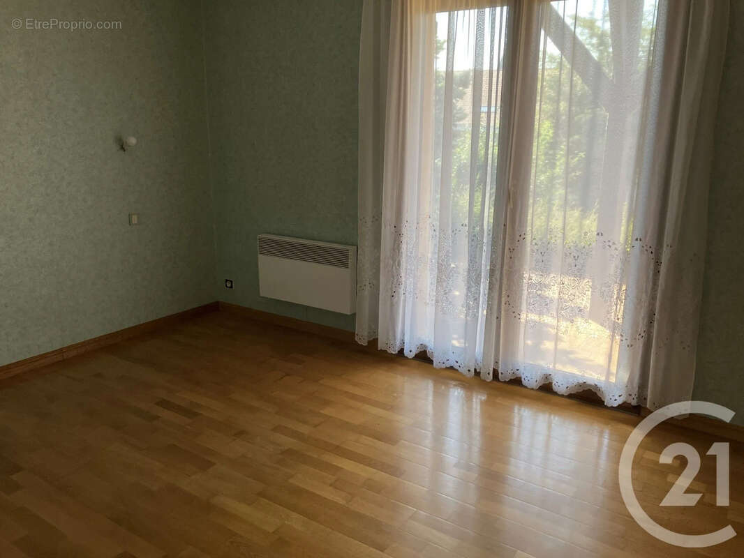 Maison 145 m² à Recy  - photo 29