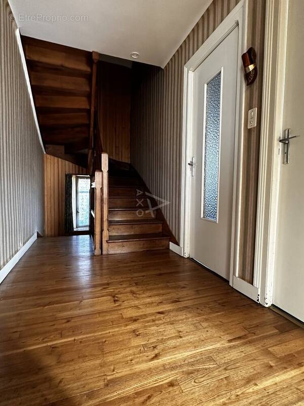 Maison à LOCOAL-MENDON