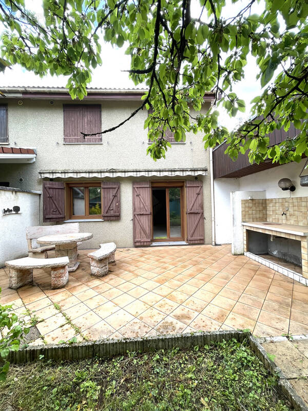 Maison à LE PONT-DE-CLAIX