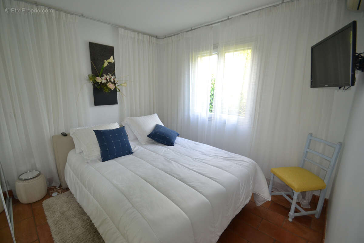 Biot residentiel belle villa avec piscine vente en viager occupe 1personne - photo 9