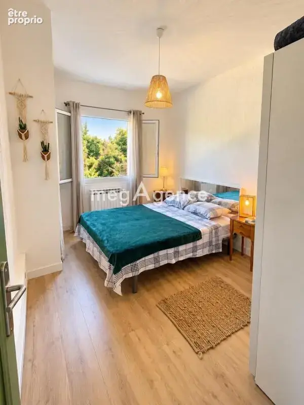 Six-fours-maison de plain-pied avec jardin paysagé - photo 8