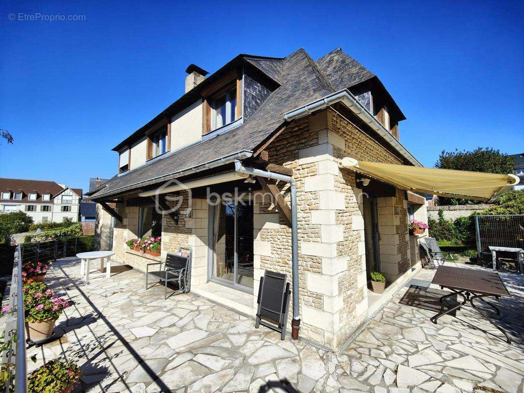 Maison à TROUVILLE-SUR-MER