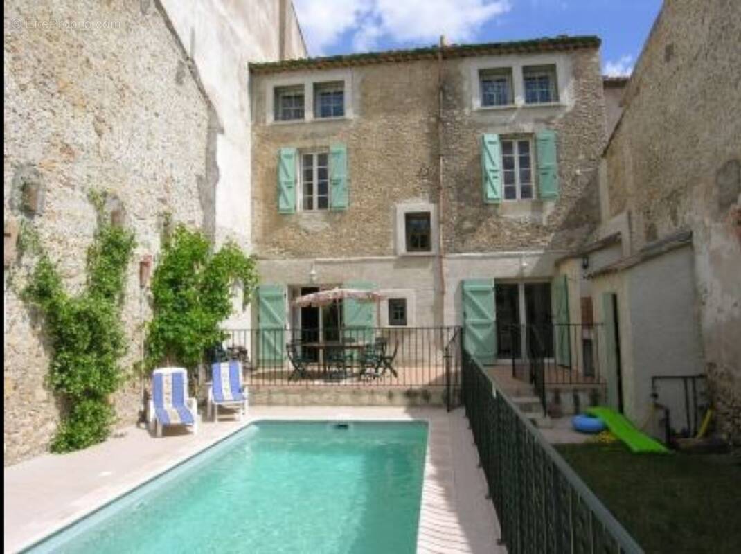 Maison 6 pièces 235 m² · à Autignac · 235 m² · 367 200 €