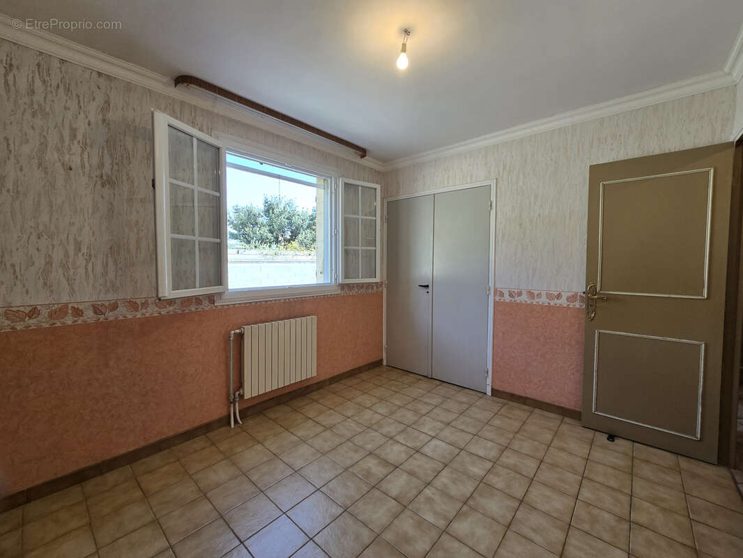 Maison à SORGUES