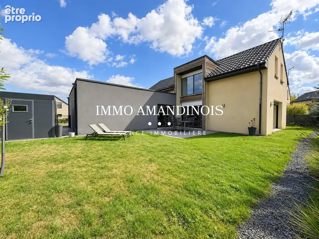 Photo Maison à Saint-Amand-Les-Eaux au prix de 429 000€