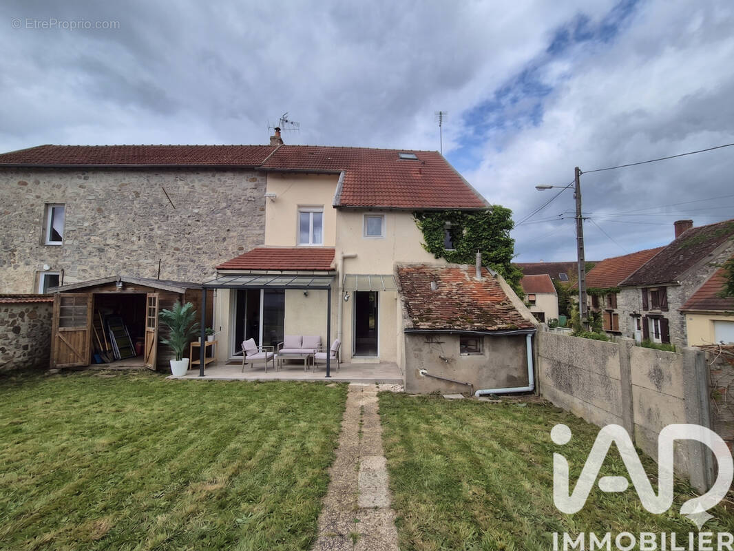 Photo 1 - Maison à LIZY-SUR-OURCQ