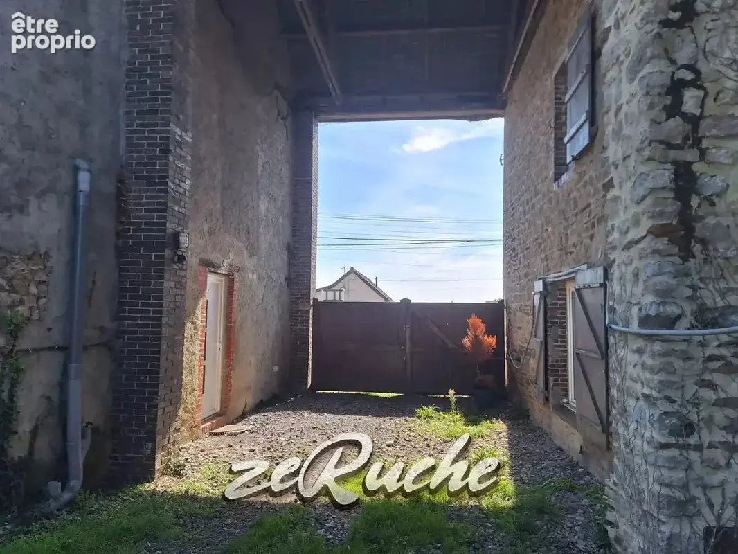 Ensemble immobilier de caractère – 290 m² habitables – 2 habitations + grange – terrain de 1 321 m² - photo 7