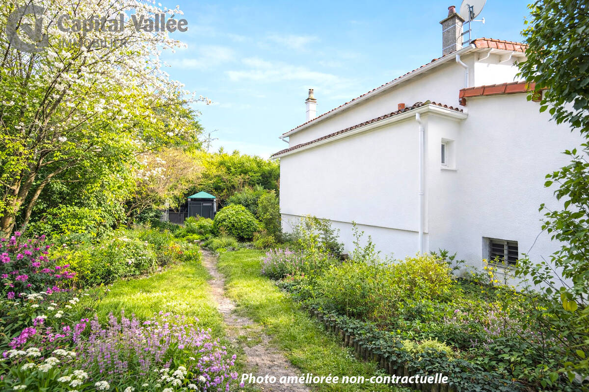 Maison à VERRIERES-LE-BUISSON
