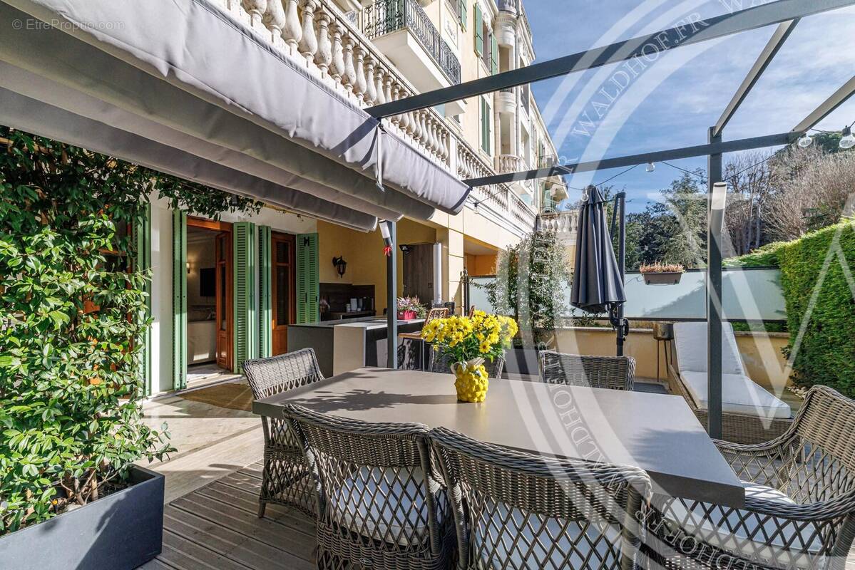 Appartement à CANNES