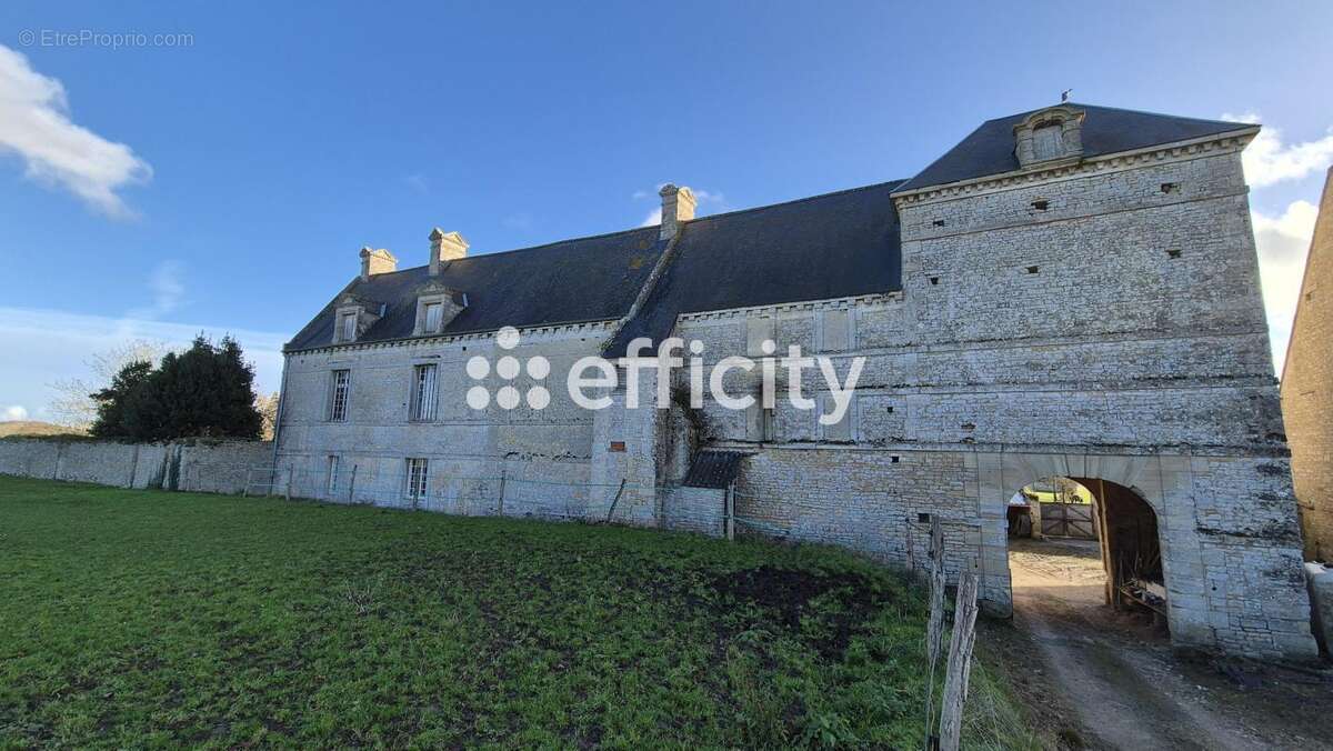 Maison à VIENNE-EN-BESSIN