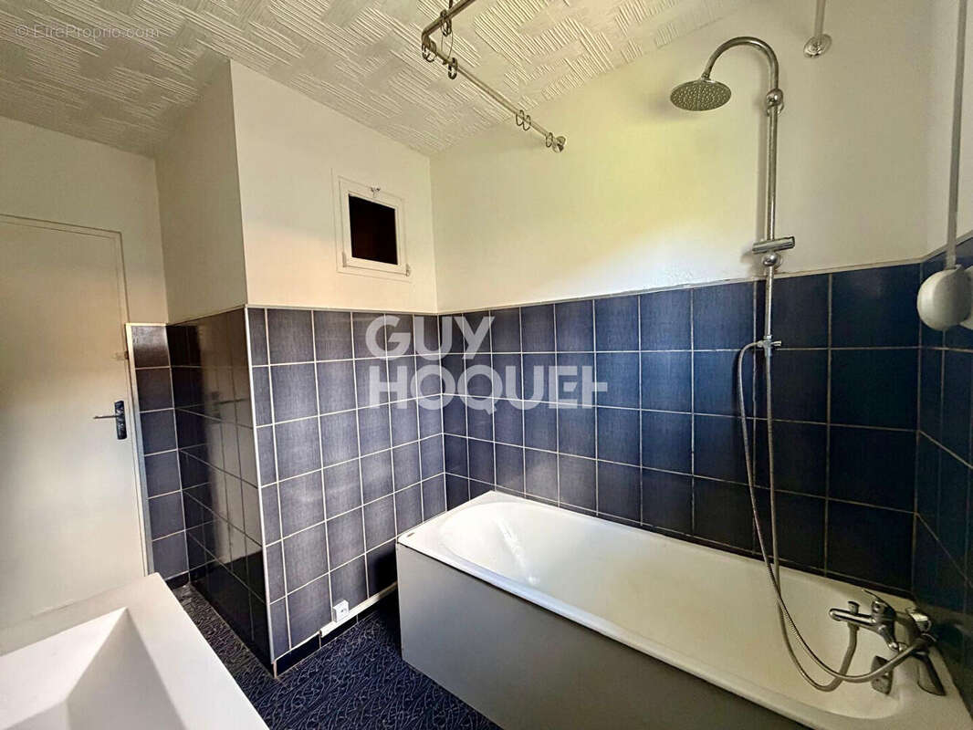 Ensemble immobilier 2 logements. Potentiel locatif. Garage - photo 15