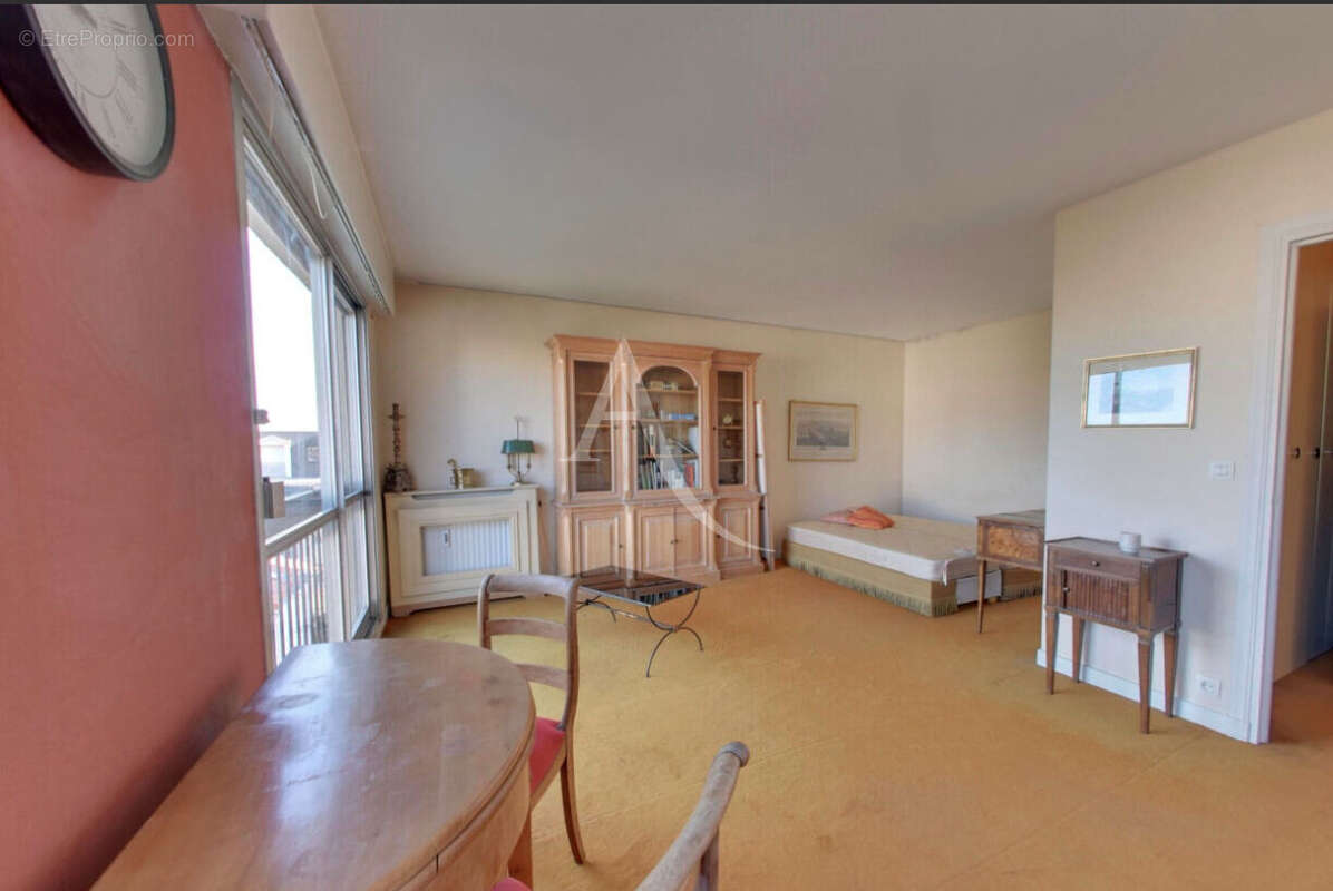 Appartement à NOGENT-SUR-MARNE