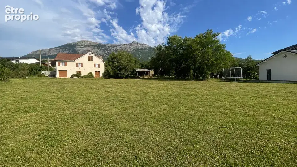Terrain 690 m² à Gap  - photo 2