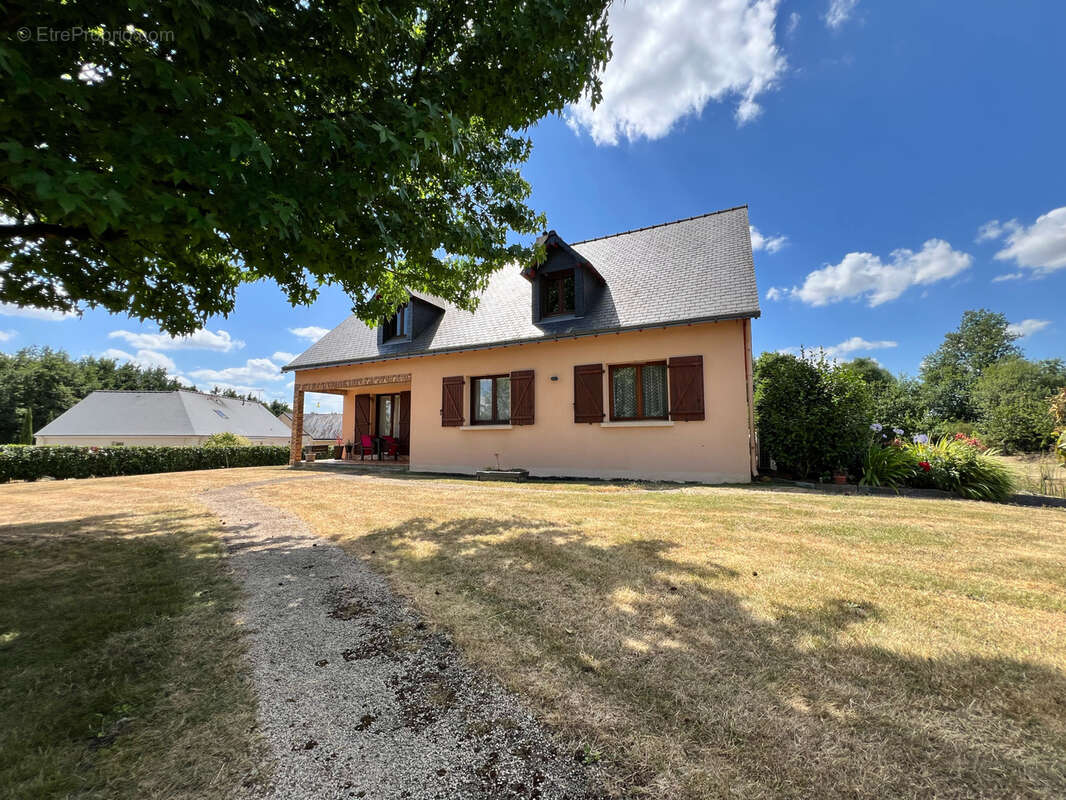 Maison à DERVAL