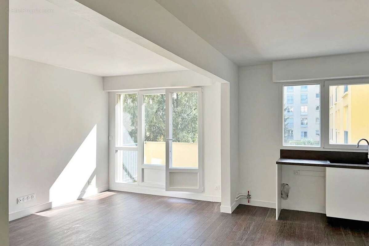 Appartement à SAINT-MAUR-DES-FOSSES