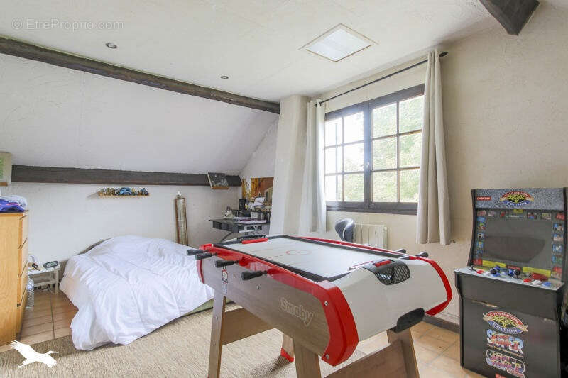 Maison à NESLES-LA-VALLEE