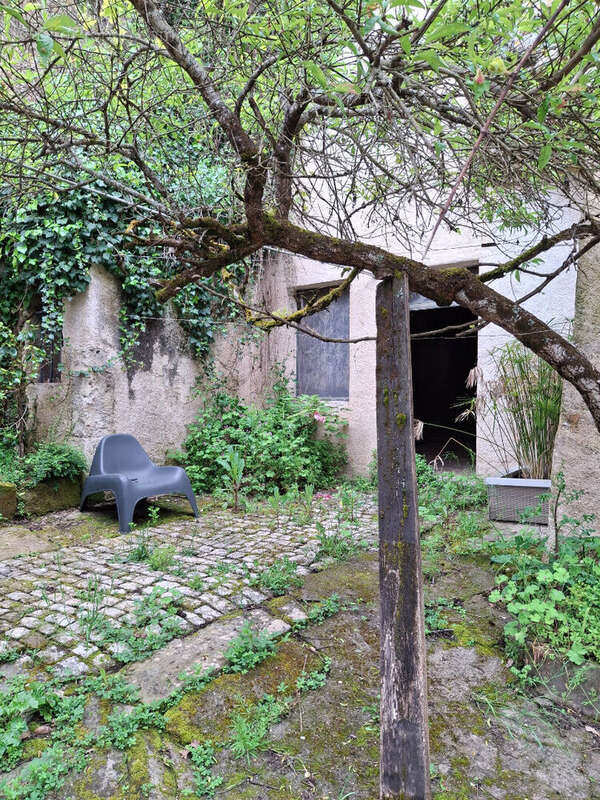 Maison à SAINT-ETIENNE-DE-CHIGNY