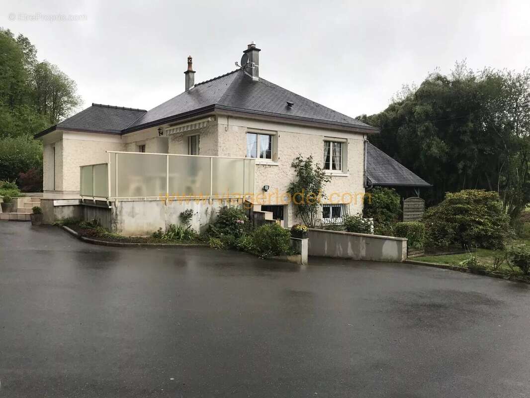 Maison à PORT-BRILLET