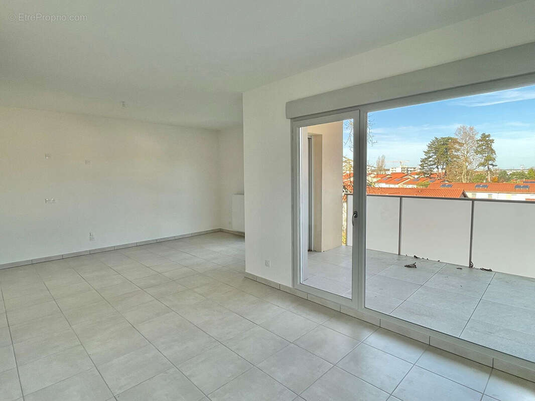 Appartement à LA VERPILLIERE