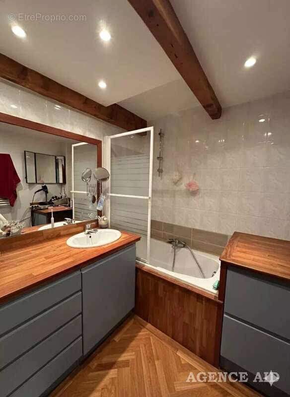 Appartement à CUGES-LES-PINS