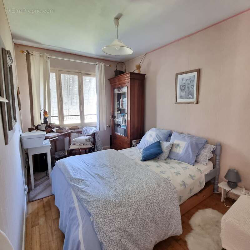 Maison à MONTGIVRAY