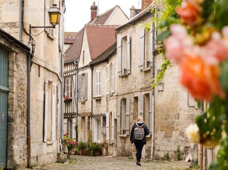 Terrain à SENLIS